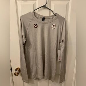 Lululemon nwts Team Canada long sleeve Swiftly tech